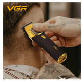 ماشین اصلاح خط زن حرفه ای وی حی ار v885T